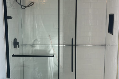 Inspiration for a modern bathroom remodel in Vancouver