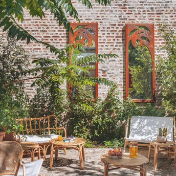 Le patio bucolique d'un hotel parisien