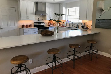 Example of a kitchen design in Jacksonville