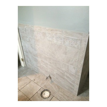 Showers/Bathrooms