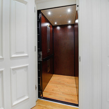 Extraordinary 28-foot wide Queen Anne mansion