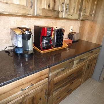 Cambria Seagrove island with Cambria Blackwood perimeter