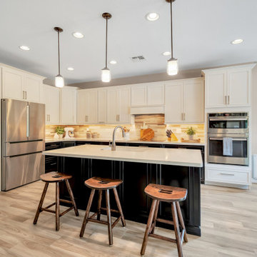 Two toned Kitchen in Chandler