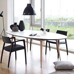 Point Table | DANISH DESIGN - Dining Tables