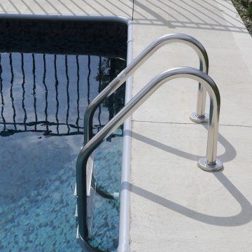 Vinyl Liner Pool (18 x 36) with Slide