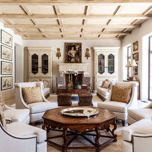 Diseño de salón mediterráneo, extra grande, con paredes blancas