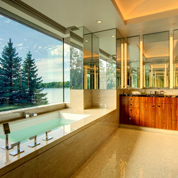 Lakeside Home Integrated with Luxury Technology