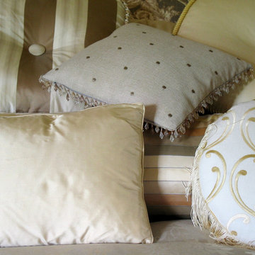 Cotswold Cottage - Bespoke Bedding, Seattle, WA