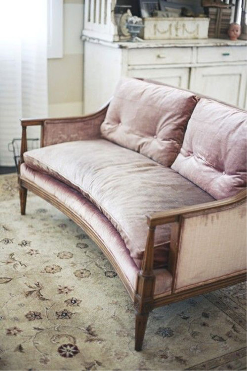 Reasons Why Velvet Is A Great Choice Of Sofa Material Velvet Is A Great Choice Of Sofa Material