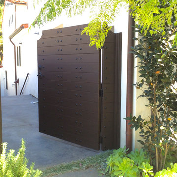 Matching Garage Doors & Entry Gates - Corona del Mar, CA