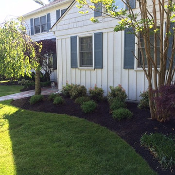 Landscape - Front Foundation