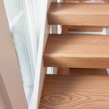 Project #48 | Contemporary Staircase with Warm Tones