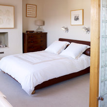 81 bedroom