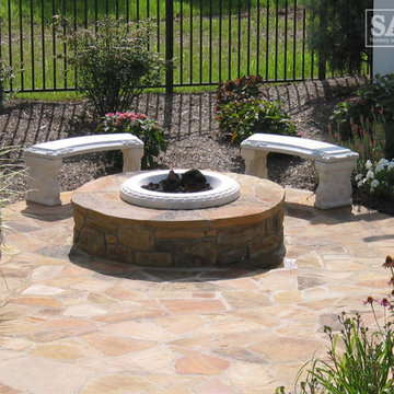 Outdoor Kitchens and Fireplaces