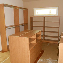 Walk-in Closets 3 - Dresser Valets And Organizers