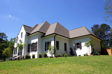 Example of an exterior home design in Jackson