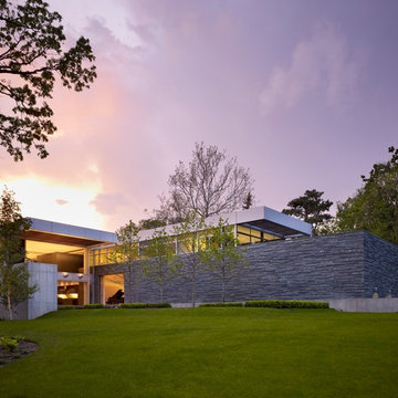 Hinsdale Residence featuring Fleetwood Windows and Doors