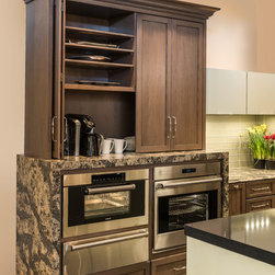 Mouser Cabinetry - Kitchen Cabinetry
