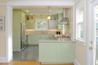 Example of a trendy kitchen design in Portland
