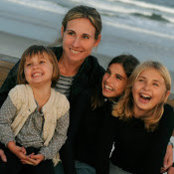 Lisa Kavalieros's photo