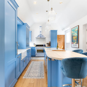 Italian-Inspired In-Frame Shaker Kitchen