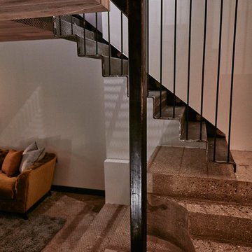 Ladbroke Grove, Flat 1