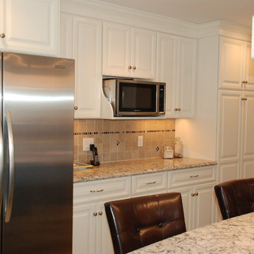 Updated Colonial Kitchen