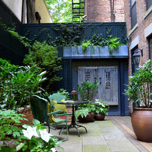 Crown st