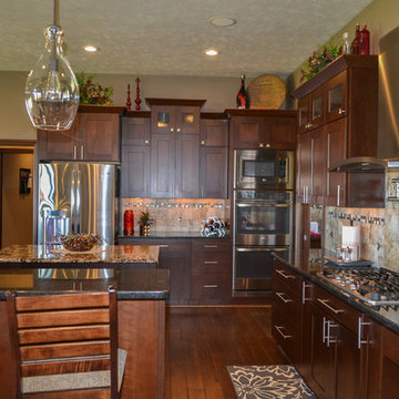 Modern Elegance- Accents in a Transitional Home