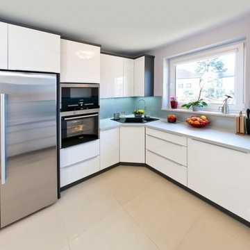 White High Gloss Kitchen