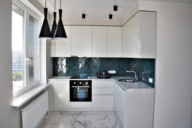 Design ideas for a contemporary kitchen in Saint Petersburg.