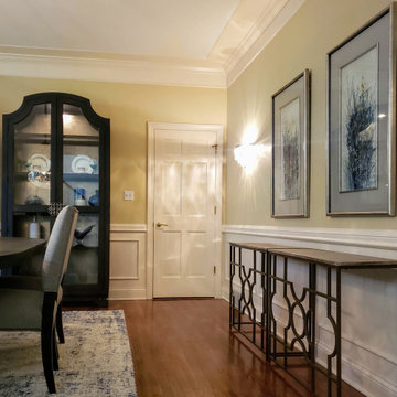 Eclectic Dining Room Fox Chappel