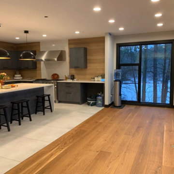 Select White Oak Plank Flooring, Kitchen with Island