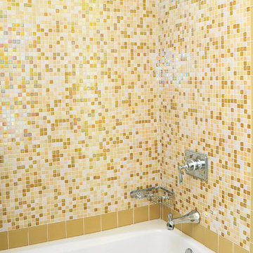 Cheerful Shower  with Luminescent Tile