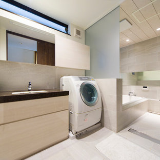 名古屋のモダンスタイルのおしゃれなランドリールームの写真