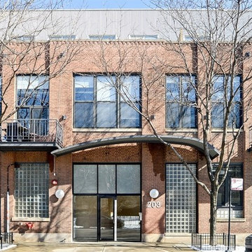 Classic West Loop Loft