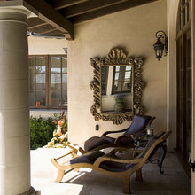 Outdoor dining room