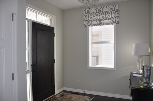 Help Choosing Very Light Wall Colour With Antique White Glidden Trim But Want To Go Even Lighter Upstairs Cur Colour Is Sand White By Glidden It S Too Peachy Last Pic I Like Halo Ben Moore Any Suggestions Welcome