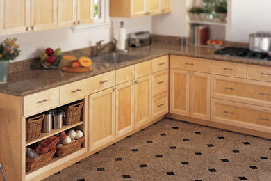 Kitchen Granite Counter & Floor