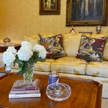 Grand Ridge: Living Room
