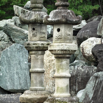 Japanese Garden Lantern 01