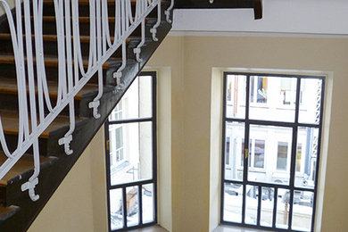 Erneuerung Treppenhausfenster, Eingangstüre, Einzeldenkmal