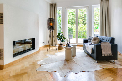 Modernes Wohnzimmer in Hamburg