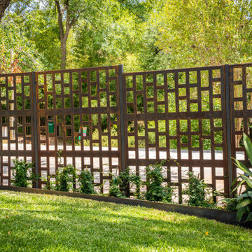 Great Oaks Austin Composite Deck with Custom Corten Screening