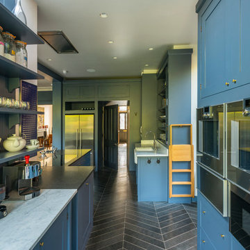 Grand traditional family Kitchen