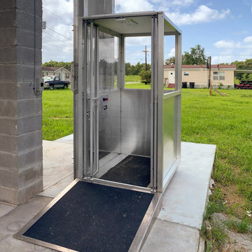DuraLyft Outdoor Elevator - Aluminum Finish