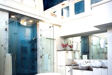 Freestanding bathtub - eclectic freestanding bathtub idea in Dallas