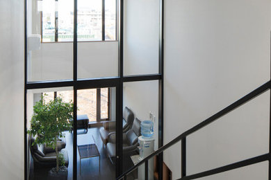 Minimalist hallway photo in Other