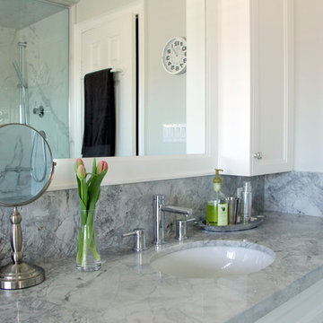 Luxury and Serenity in a Master Bathroom Retreat