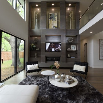 A Contemporary Home Staged to Sell